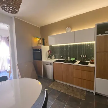 Cozy Cocoon 300m De La Holiday home *