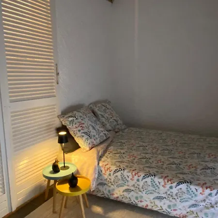 Cozy Cocoon 300m De La Borgo (Corsica)