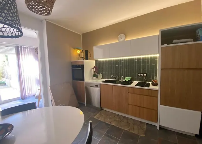 Cozy Cocoon 300m De La Holiday home *