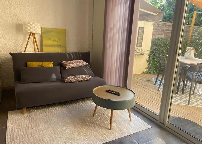 Cozy Cocoon 300m De La Holiday home