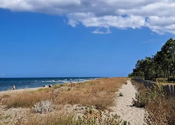 Semesterbostad Cozy Cocoon 300m De La *